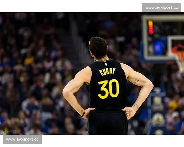 三分雨！库里领衔的勇士队，再次刷新NBA官方数据榜纪录！